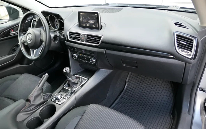 Mazda 3 cena 52900 przebieg: 103000, rok produkcji 2015 z Pyskowice małe 254